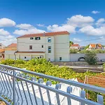 Lovely In With Wifi Apartment