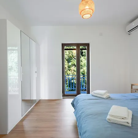 Lovely In With Wifi Brodarica (Sibenik-Knin)