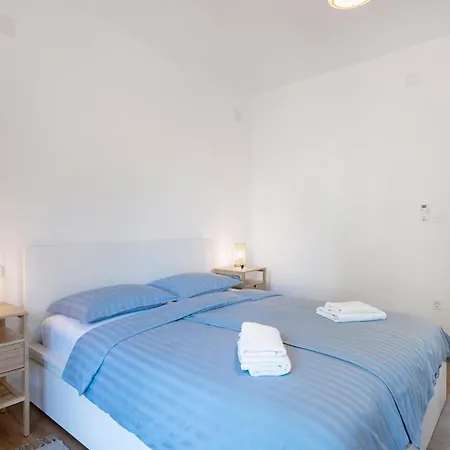 Lovely In With Wifi Apartment
