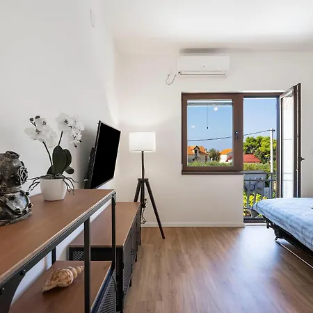 Lovely In With Wifi Apartment Brodarica (Sibenik-Knin)