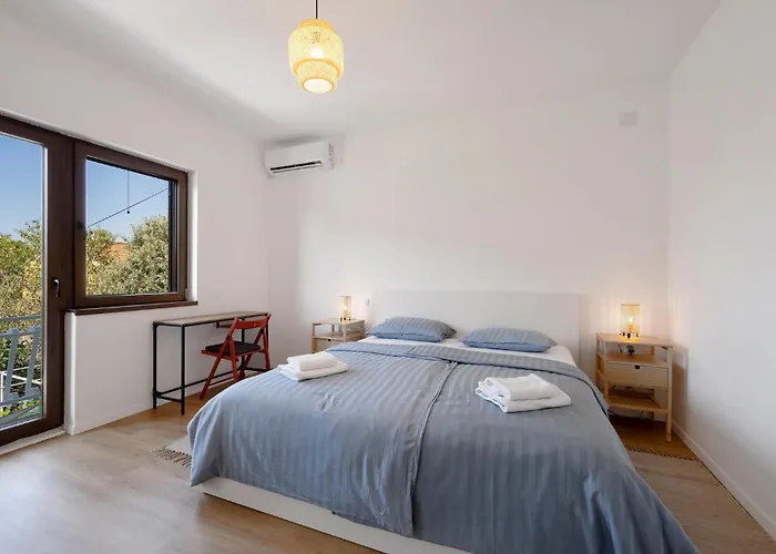 Lovely In With Wifi דירה *