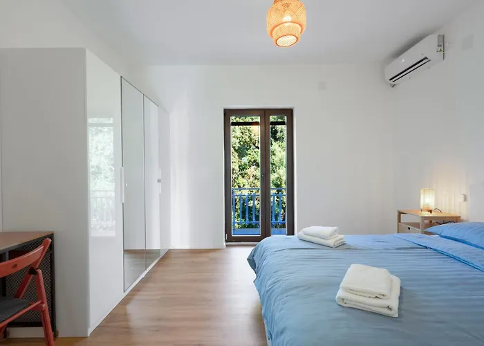 Lovely In With Wifi ברודאריצה